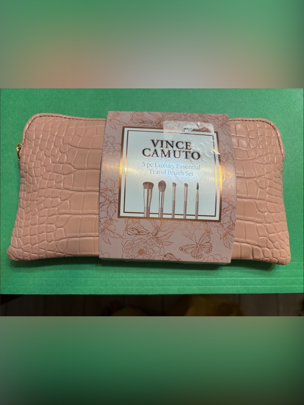 Vince Camuto 5 Travel Brush Set in Blush Pink Croc-Embossed Pouch